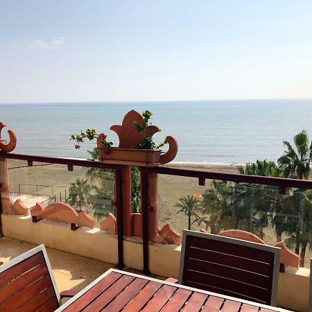 Atico-Duplex Primera Linea De Playa En El Centro De Estepona Luaran gambar
