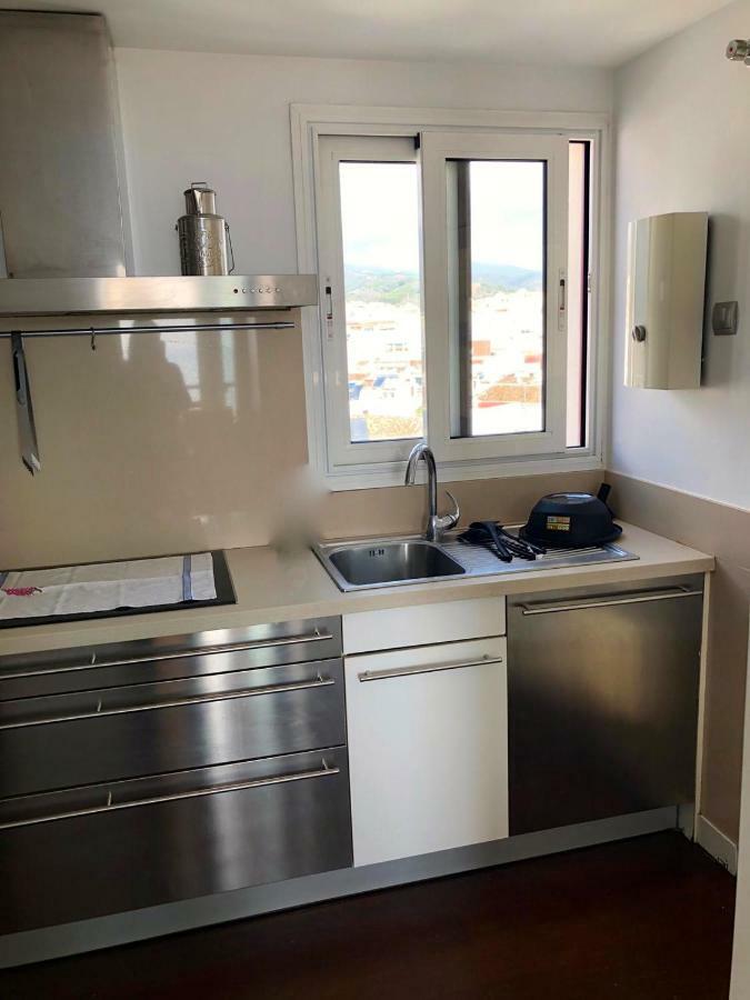 Atico-Duplex Primera Linea De Playa En El Centro De Estepona Luaran gambar