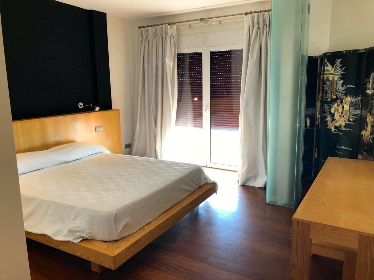 Atico-Duplex Primera Linea De Playa En El Centro De Estepona Luaran gambar